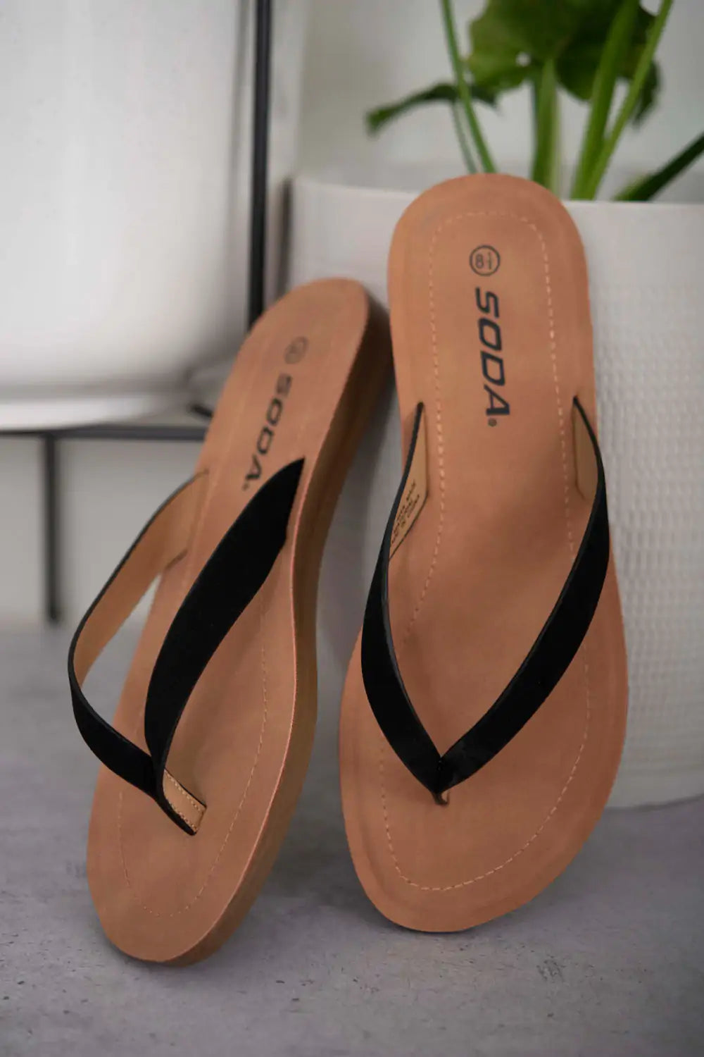 Summer Flip-Flop Sandals